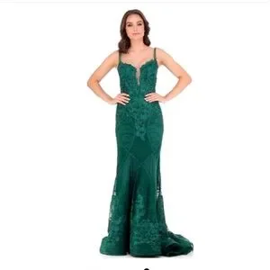 （US発）Mac Duggal 装飾ノースリーブトランペットガウン Mac Duggal | Dresses | Nwot Mac Duggal Embroidered